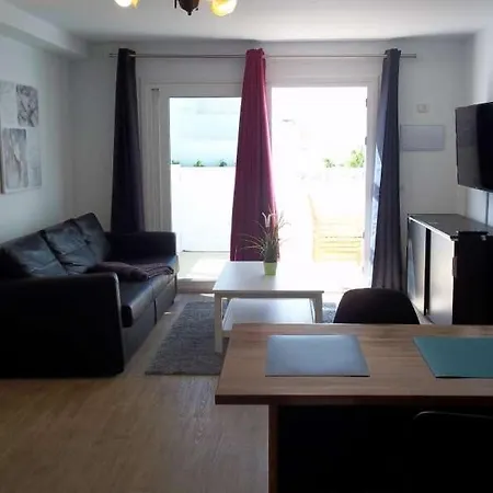 Playa Honda Sleeps 4 Pool Wifi * Playa Honda (Lanzarote)
