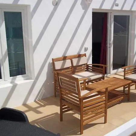 Playa Honda Sleeps 4 Pool Wifi Villa Playa Honda (Lanzarote)